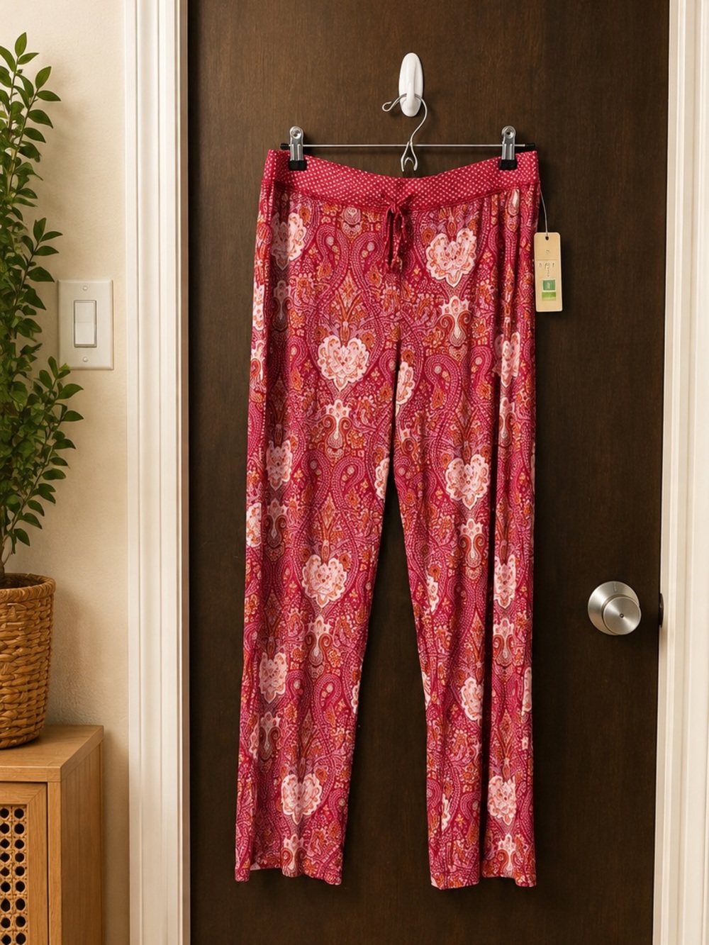 INK+IVY Raspberry Paisley Lounge Pajama Pants Size Large Soft Drawstring NWT